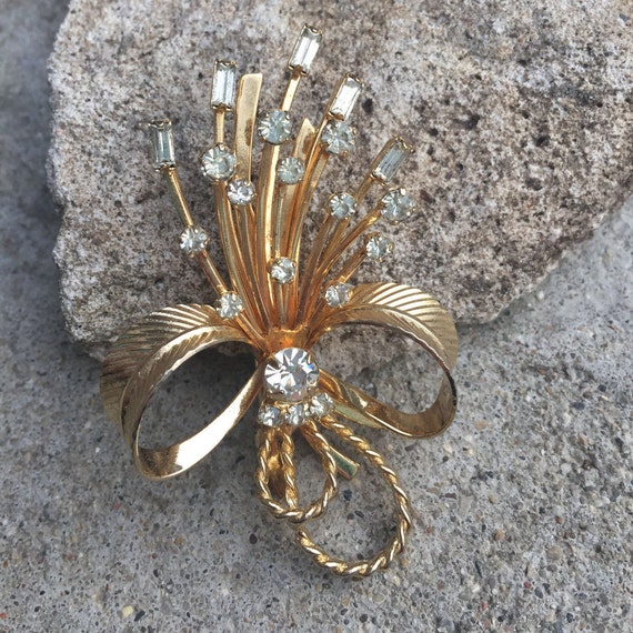 Vintage Gold and Clear Rhinestone Brooch Sarah Co… - image 2