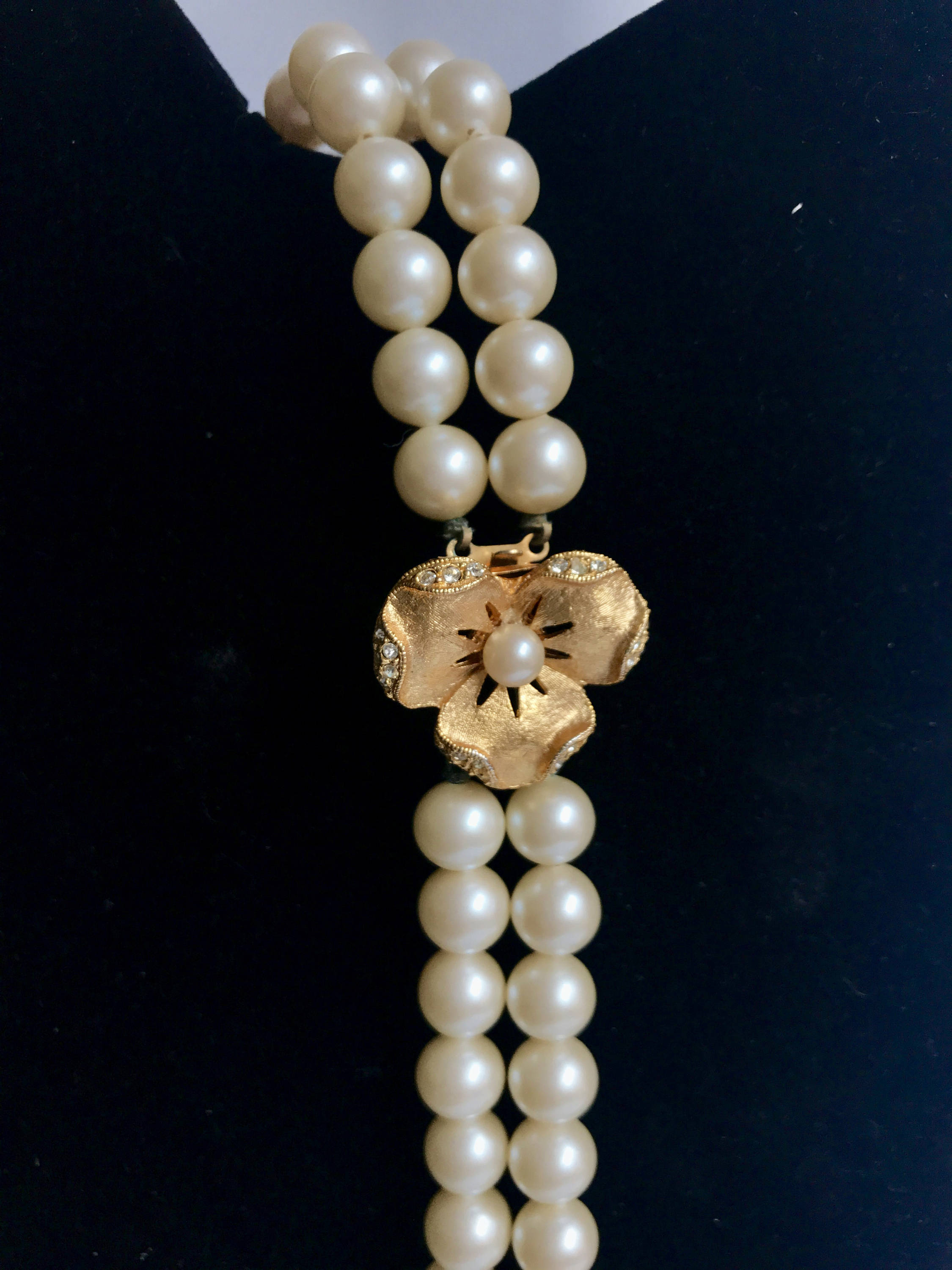 Vintage Heisey Pearl Necklace Double Strand Gold Flower Clasp Adorned