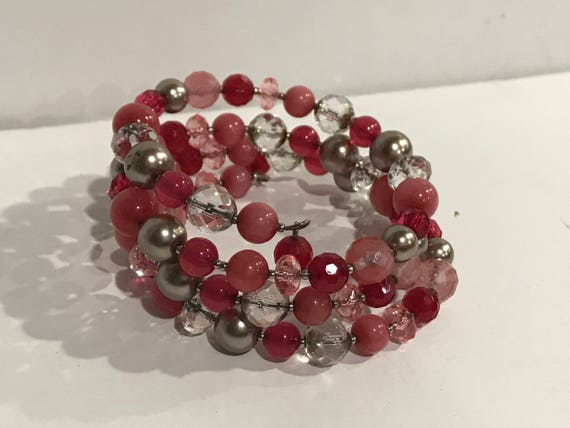 Vintage Red Pink Silver Glass Beaded Memory Wrap … - image 3