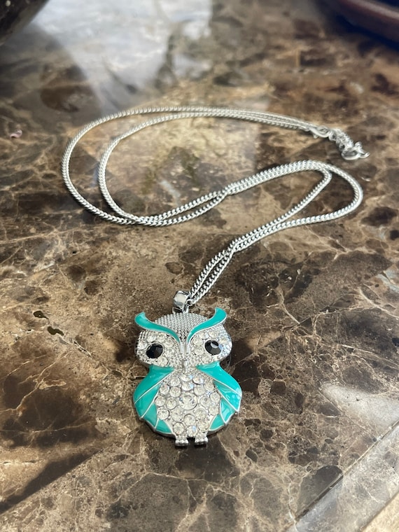 Vintage 1946 Silver and Clear Rhinestone Owl Necklace
