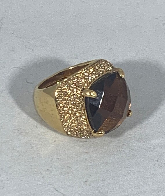 Vintage Gold tone Ring with Large Center Brown Gemstone Clear Rhinestones Size 7.5