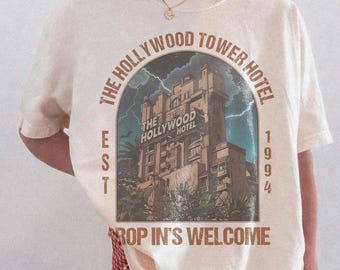 Camiseta Comfort Colors Hollywood Tower Hotel, camiseta Disney Tower of Terror, camiseta Drop Ins Welcome, regalo de Hollywood Studios, camiseta gráfica Est. 1994