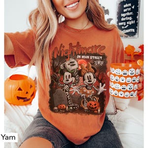 Vintage Halloween The Nightmare Before Christmas Shirt, This is Halloween Everybody Make A Scene Tee, Jack and Sally Halloween 2026 Shirt bild 3