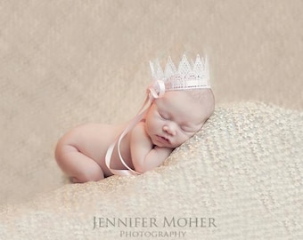 Lace Crown, Sweet Vintage White Lace Baby Crown with Pink Ribbon, Newborn Crown, Newborn Photography Prop, Baby Crown