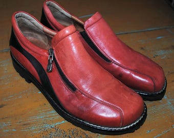 Donald J Pliner woman's leather sport loafers sz 5.5 made in Italy