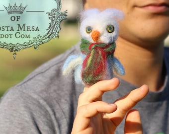 Professor Owl by Vihren, a finger-warmer finger puppet!