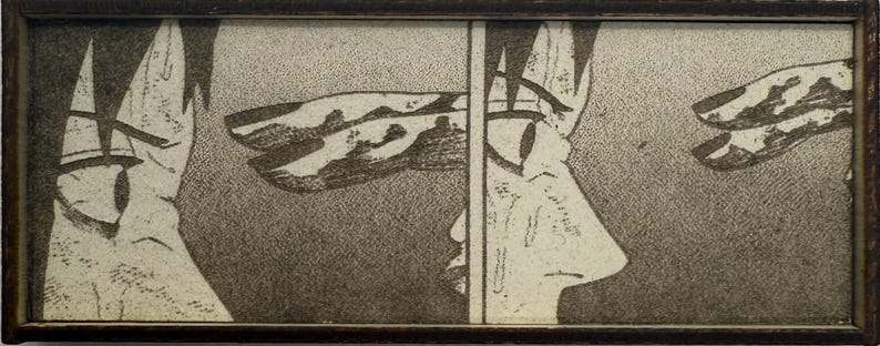 Peut inclure: Une &oelig;uvre d'art encadr&eacute;e, aux tons s&eacute;pia, pr&eacute;sentant une illustration stylis&eacute;e. L'image repr&eacute;sente un profil de visage avec un serpent et une main. L'&oelig;uvre est dans un cadre marron fonc&eacute;.