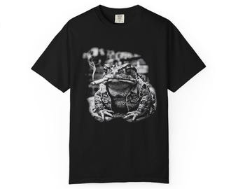 T-shirt à motif grenouille fatiguée : coton épais, illustration d'aspect vintage