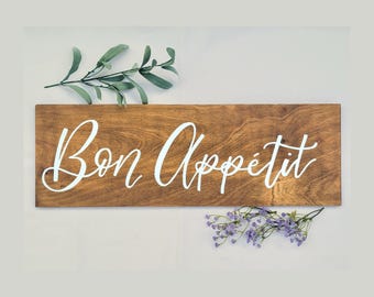 Drewniany napis „Bon Appétit” – dekoracja ścienna do kuchni, nowoczesna kuchnia w stylu rustykalnym, prezent na parapetówkę, wystrój jadalni, rustykalny wystrój kuchni
