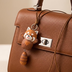 Röd panda-berlock, lädersnöre-nyckelring, söt väskaccessoar, present till henne, present till djurälskare, tillbaka till skolan
