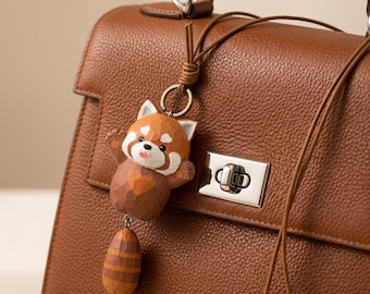 Llavero con colgante de panda rojo y cordón de cuero, bonito accesorio para bolso, regalo para ella, regalo para amantes de los animales, regreso a clases.