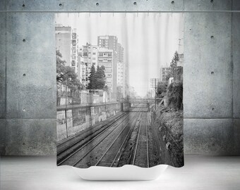 180 x 190 cm Duschvorhang in Schwarz und Weiß mit der Eisenbahn