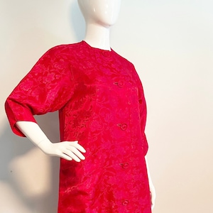 Vintage red jacquard floral pattern long coat, opera coat, red long jacket, 60&#39;s duster length coat