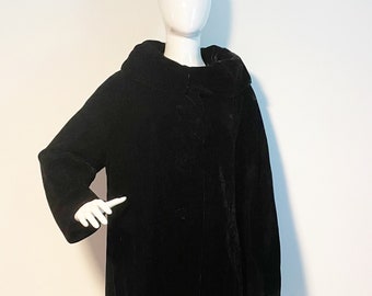 Vintage black velvet swing coat, mid century modern coat, 50's 60's velvet coat
