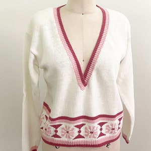 Vintage Jantzen v neck sweater, pullover sweater, pink and burgundy knit sweater, petite size S