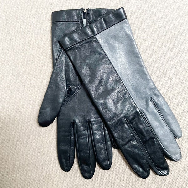 Vintage two toned leather gloves, grey and black leather gloves, grey gloves, black gloves, size 7.5