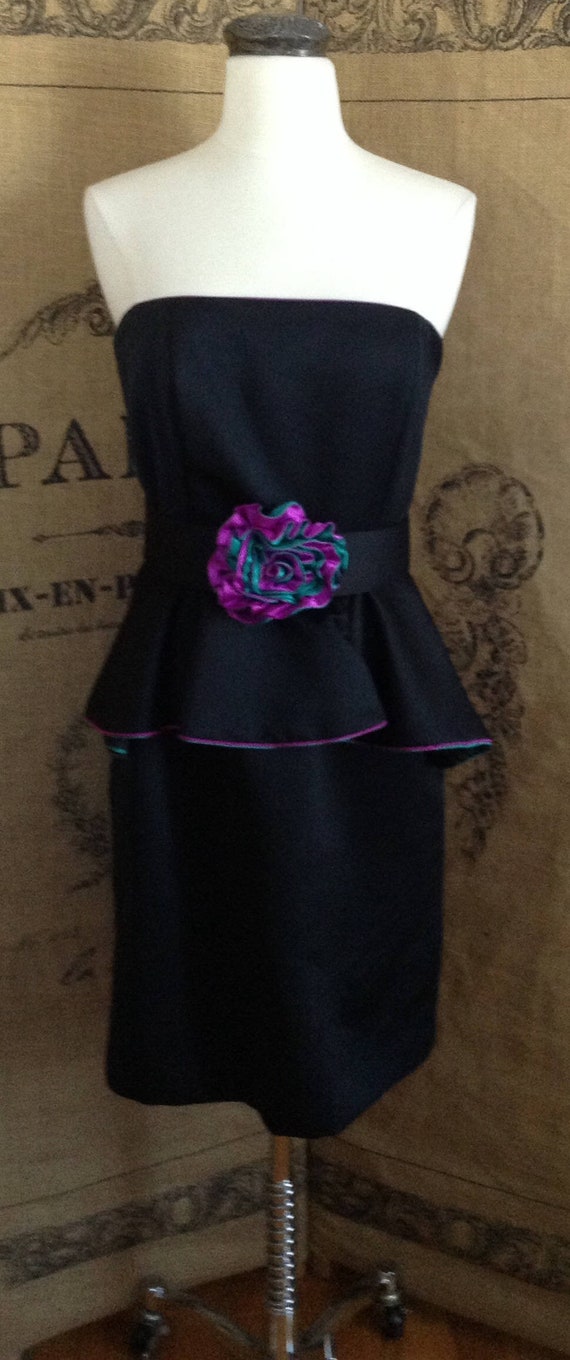 Mutton sleeve, black dress, strapless peplum,  bol