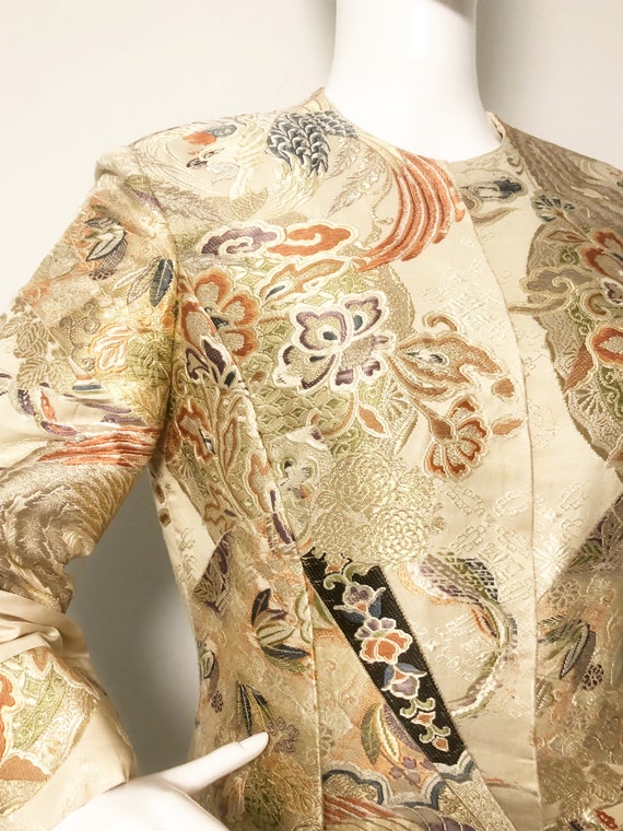 Vintage brocade, embroidered Chinese opera coat, … - image 2