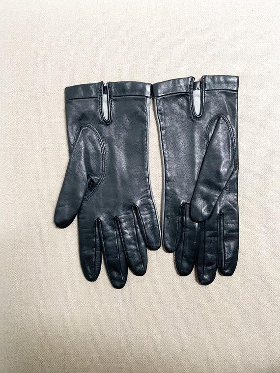 Vintage two toned leather gloves, grey and black … - image 3