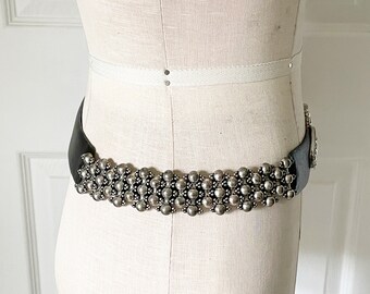 Vintage Leather and Silver Tone Statement Belt, Sandy  display picture 3