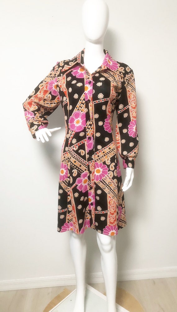 Vintage 1970's flower power shirtdress, mod print… - image 2