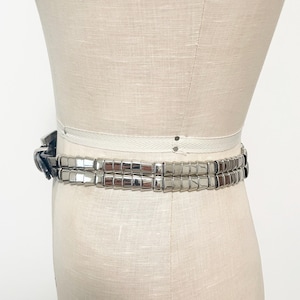 Vintage 90\'s Silver leather with Metal Mesh trim belt silver women’s small/med Vintage | Accessories | Vintage 9s Silver Leather With Metal  main image 3