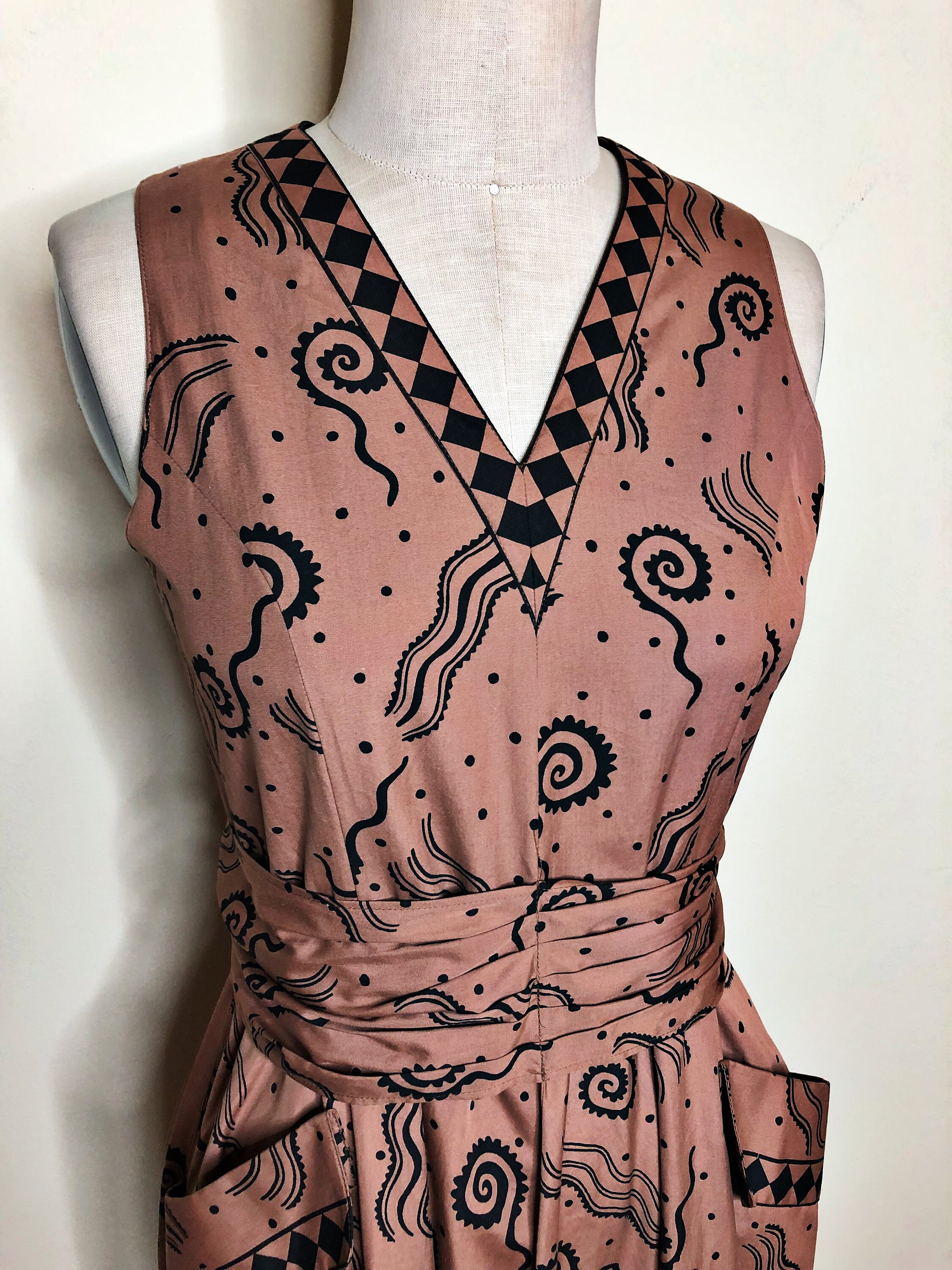 HIROKO KOSHINO 抽象柄チュニック サイズ9 新品未着用 ロゴジャカードコットンウールチュニック／日本製 | HIROKO