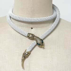 Vintage White Metal Snake Belt, Necklace, Dl Auld, Blue Eyes  display picture 3