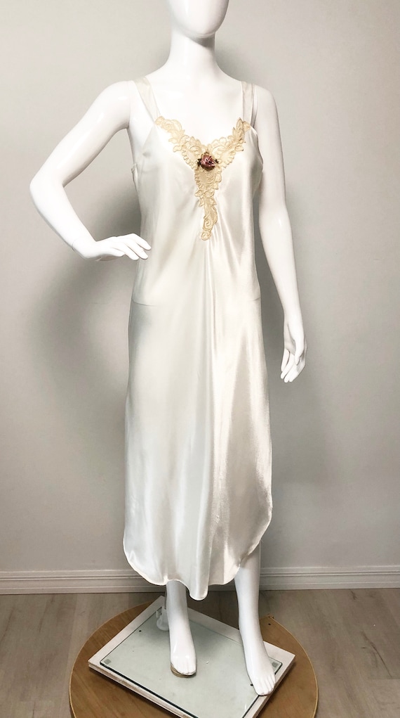 Vintage California Dynasty ivory nightgown, romant