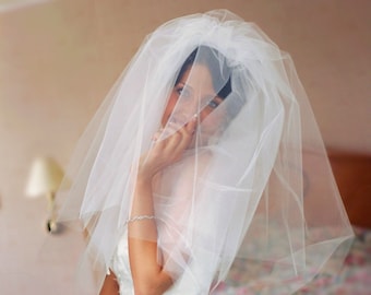 Exquisite Bouffant Handcrafted Bridal Elbow Veil for a Mystical Entrance