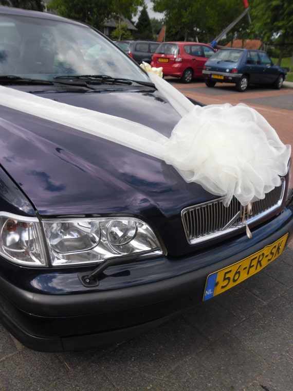 Noeuds de voiture  Voiture mariage, Décoration voiture mariage, Noeuds  voiture mariage