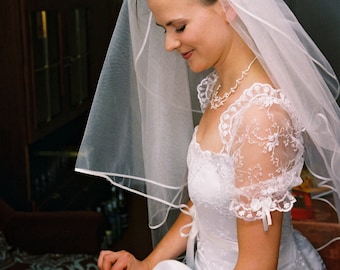 Amelia Tiered Bridal Veil Elbow Wrist Length Satin Edge