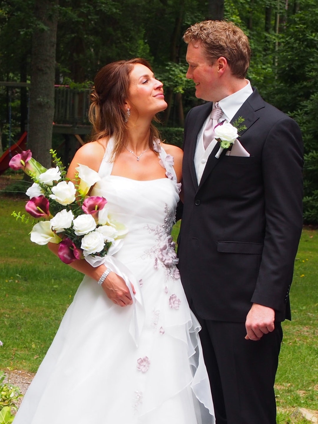 Ramo de lujo para novia: alcatraces y rosas México