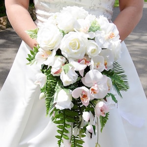 Bridal Waterfall Bouqeut of Roses, Orchids, Ferns. Bridal Bouquet For Your Wedding. Bridal Bouquet Off Silk Flowers. Bouquet For The Bride
