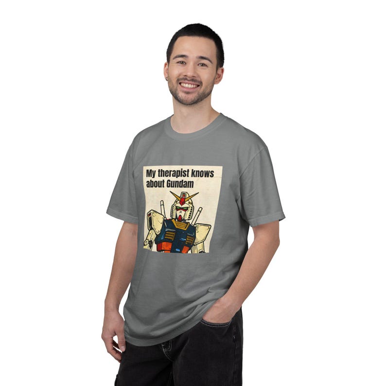 Mein Therapeut weiß über Gundam Bescheid T-shirt | Gundam T-Shirt Bild 6