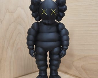 3D-Printed Cartoon Street Art Balloon Style Desk Figure with Colored Eyes