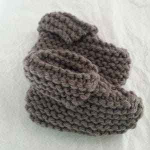 Baby Booties - 0-3 Months - Hedgehog Brown