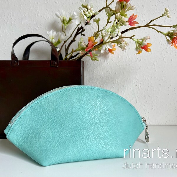 Mint green leather cosmetic bag / leather zipper pouch. Leather bag organizer. Make-up bag