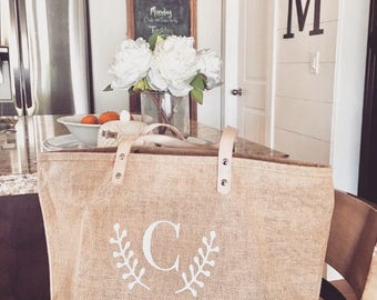 Personalized Jute Tote Bag,Beach Bag,Personalized Gift for her, Gifts For Mom,Bridesmaid Totes,Bridesmaid Gifts,Monogram tote Bag,Burlap Bag