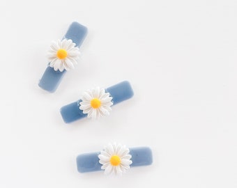 Girls Daisy Barrette - Toddler Hair Clip - Birthday Present for Girls - Party Favors
