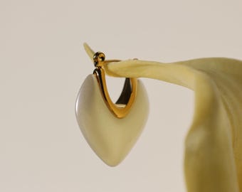 Hjärtformade snäckskalörhängen