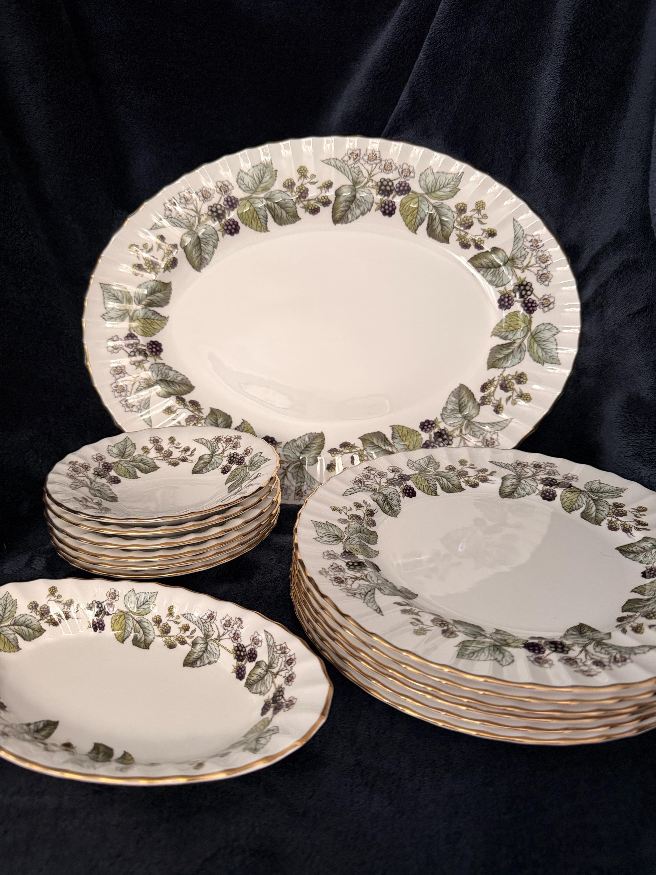 Worcester Lavinia - Etsy