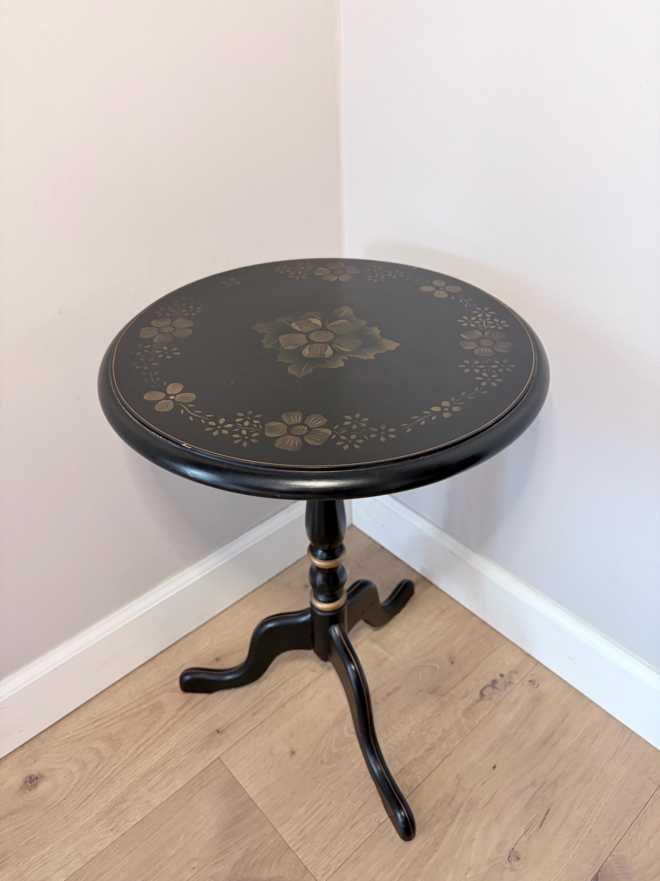 Vintage Ethan Allen Hitchcock Maple Round Side Table - Etsy