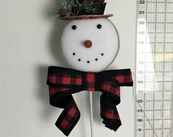 Christmas black and red buffalo plaid fabric top hat on a snowman