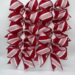 Decorative red and white candy cane stripe set of 10 bows on wired Royal Burlap ribbon/ treat bag bows/ Christmas tree bows/ Christmas decor