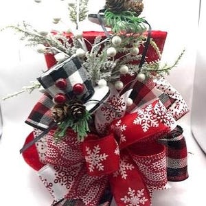 Smaller 10in Red Velvet Top Hat Christmas Tree Topper Centerpiece a big bow faux berry, stems and top hat picks. One of a kind. No changes