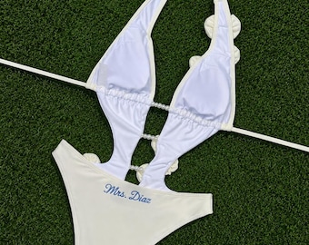 Costume intero da sposa personalizzato con ricamo #futurasposa #sposa2026 #ricamo #mogliettina #bikini #addioalnubilato