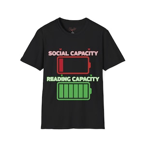 T-shirt med grafisk design för låg batterinivå i social kapacitet | t-shirt med social energi