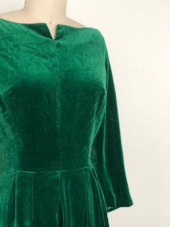 1950s Esmeralda Velvet Dress | Vintage Green Dress - image 3