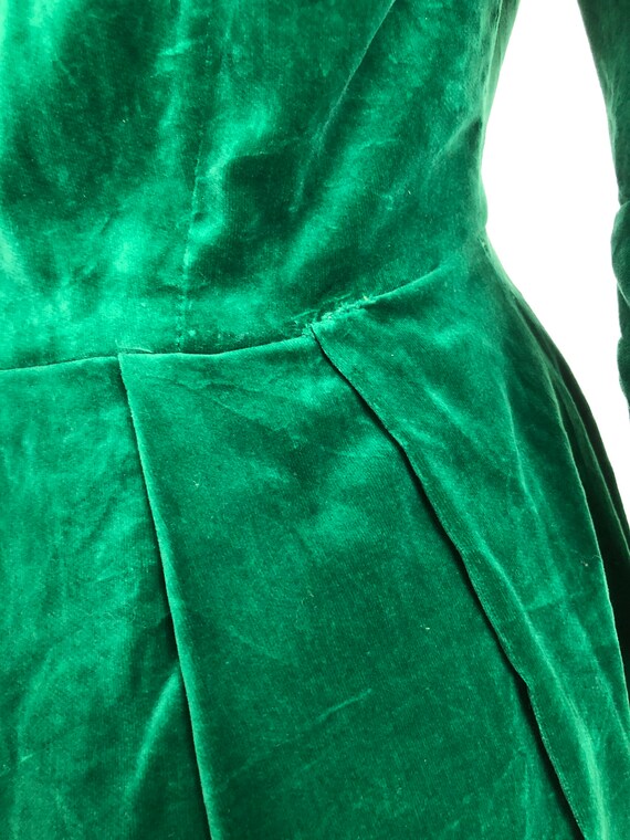 1950s Esmeralda Velvet Dress | Vintage Green Dress - image 8